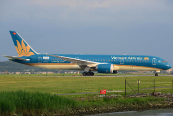 N1020K - Vietnam Airlines Boeing 787-9 Dreamliner