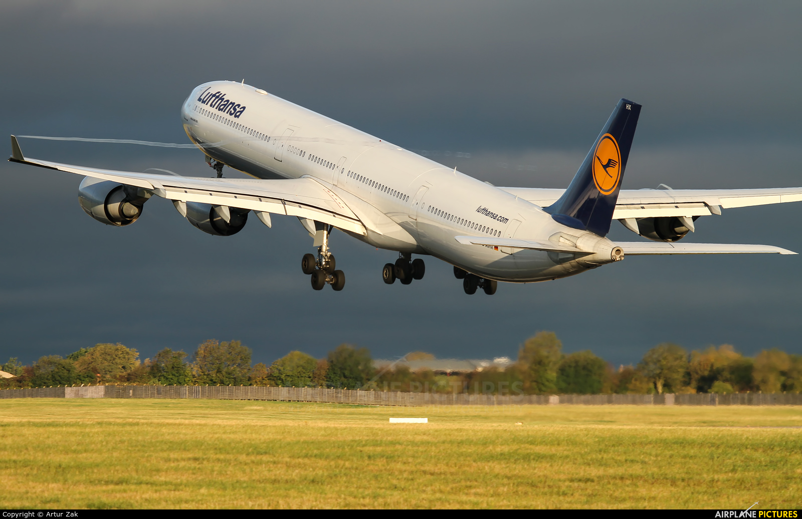 Lufthansa D-AIHX aircraft at Dublin