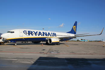 EI-DCF - Ryanair Boeing 737-800
