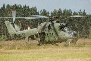461 - Poland - Army Mil Mi-24D