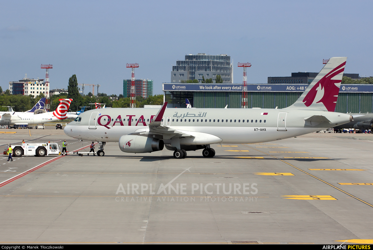 Qatar Airways A7-AHX aircraft at Warsaw - Frederic Chopin