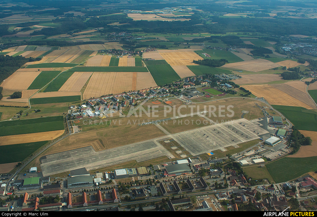 - Airport Overview - aircraft at Ansbach-Katterbach
