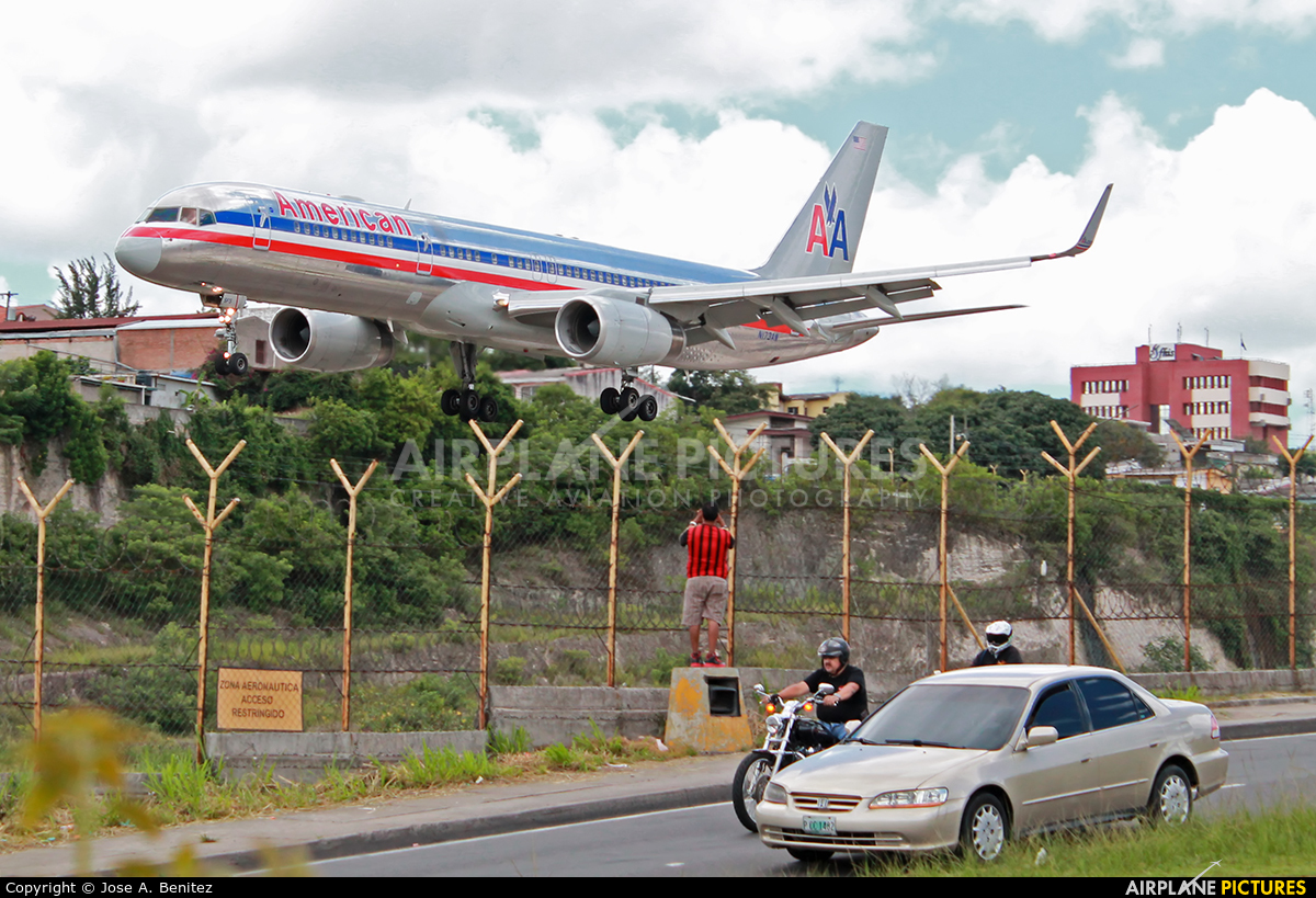 American Airlines N173AN aircraft at Tegucigalpa - Toncontin