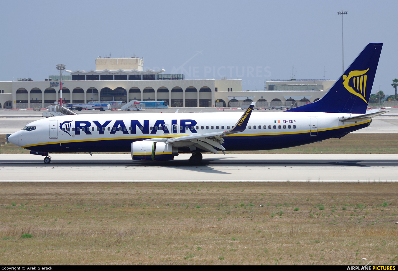 Ryanair EI-ENP aircraft at Malta Intl