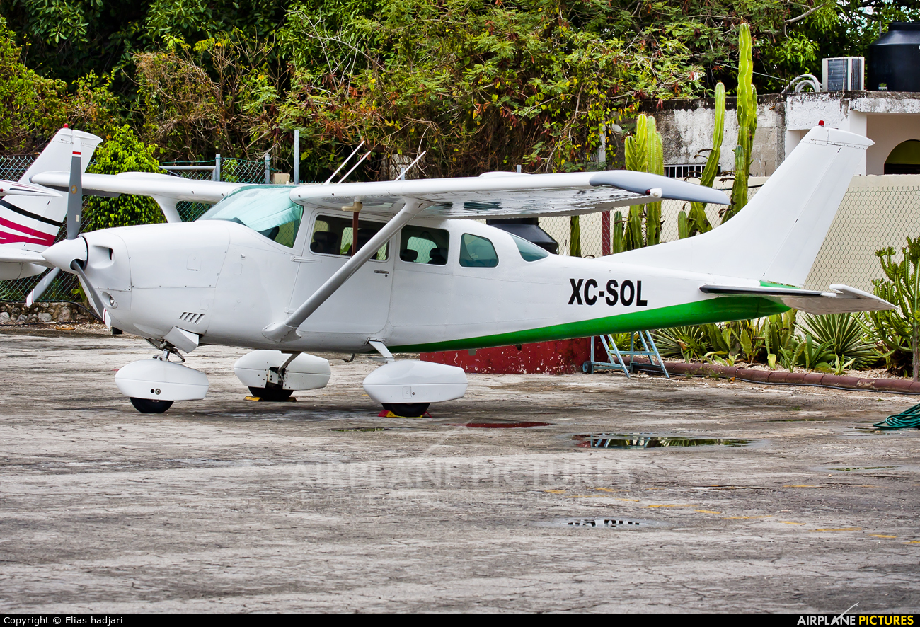 Private XC-SOL aircraft at Playa del Carmen