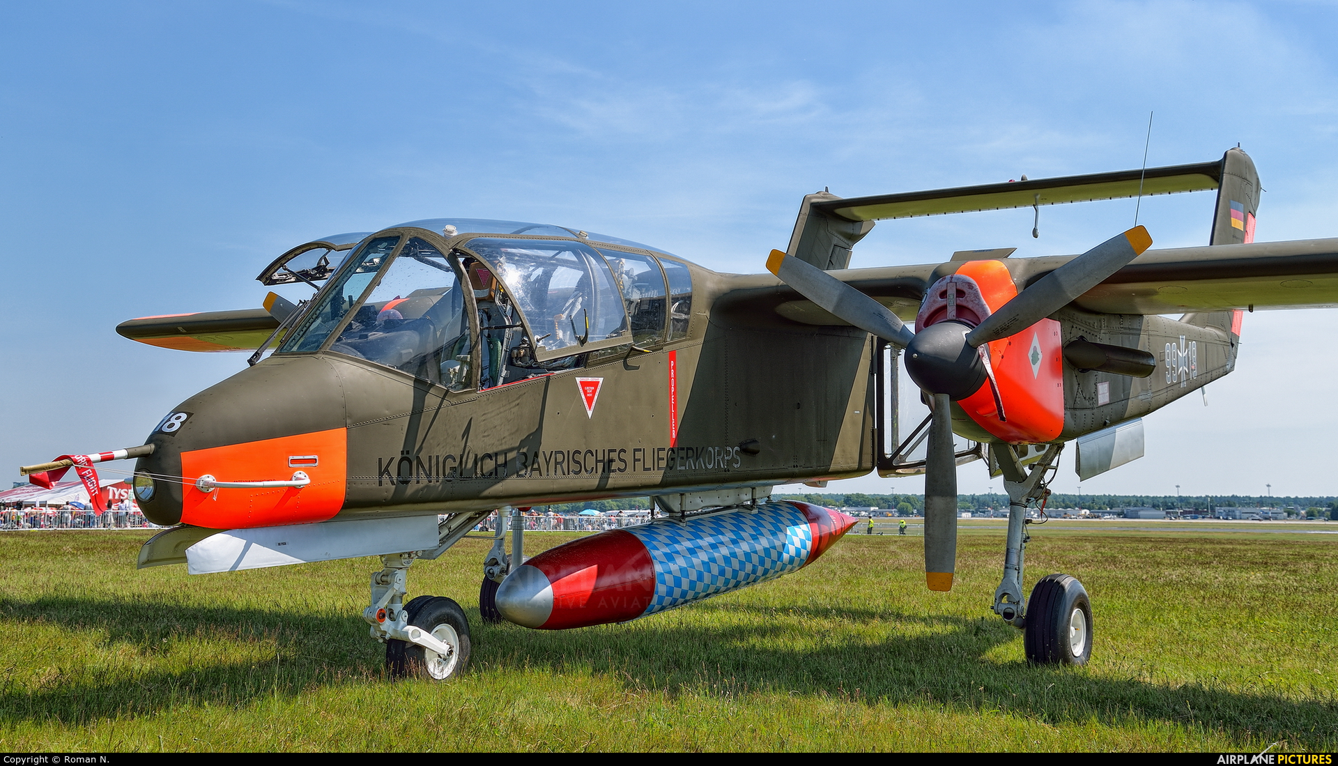 Bronco Demo Team G-ONAA aircraft at Poznań - Ławica