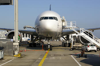 D-ALFA - Lufthansa Cargo Boeing 777F