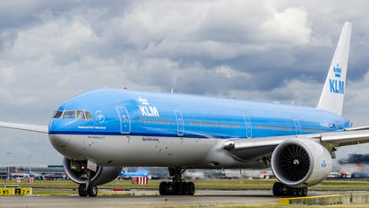 PH-BVK - KLM Boeing 777-300ER