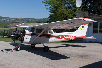 D-EECQ - Private Cessna 172 Skyhawk (all models except RG)