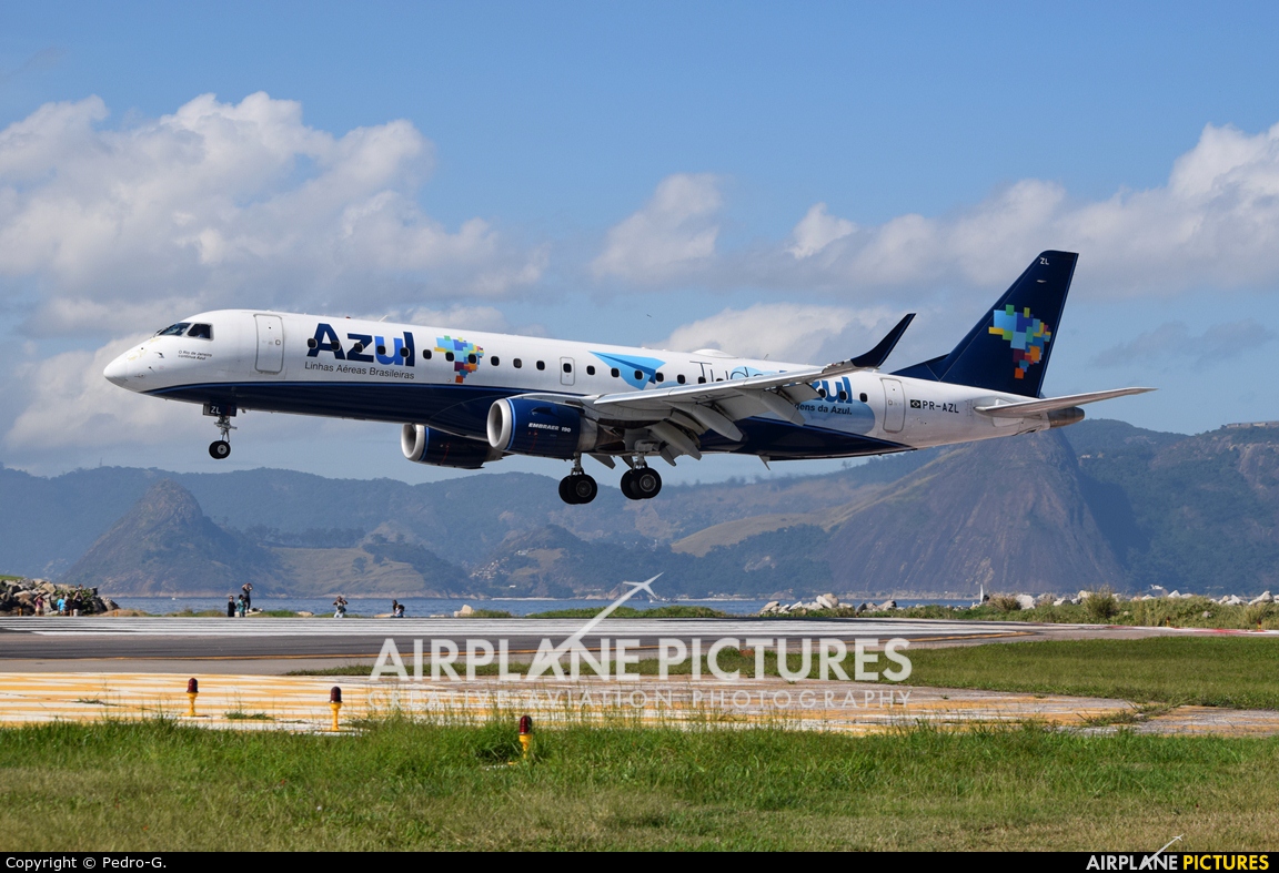 Azul Linhas Aéreas PR-AZL aircraft at Rio de Janeiro - Santos Dumont