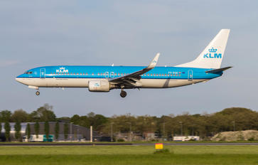 PH-BGB - KLM Boeing 737-800