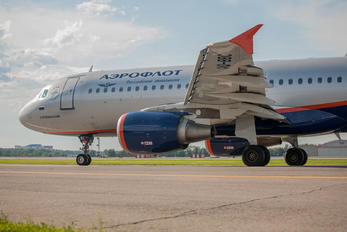 VQ-BBC - Aeroflot Airbus A320