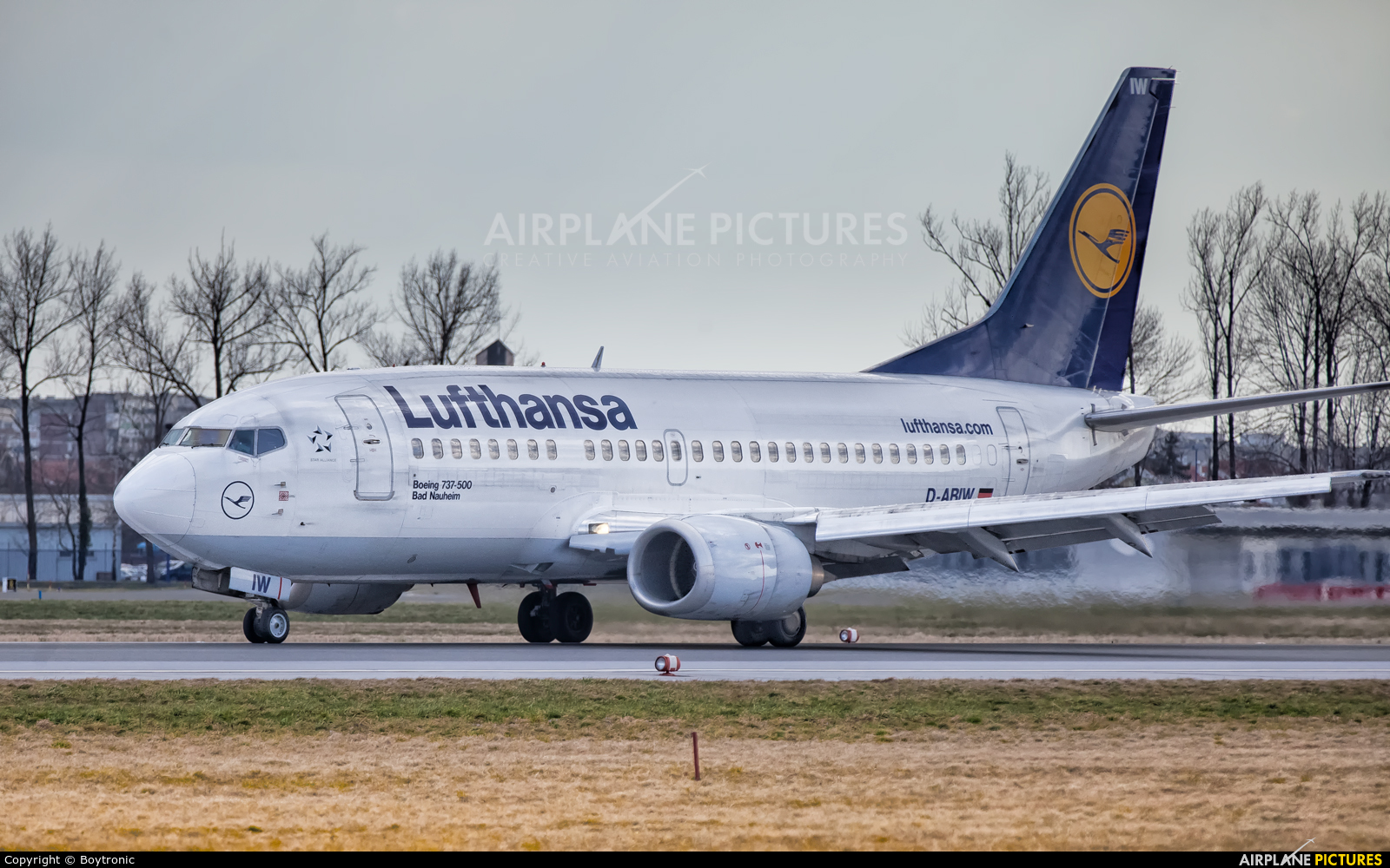 Lufthansa D-ARIW aircraft at Zagreb