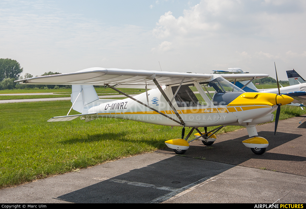 Private D-MWRZ aircraft at Straubing - Wallmuhle