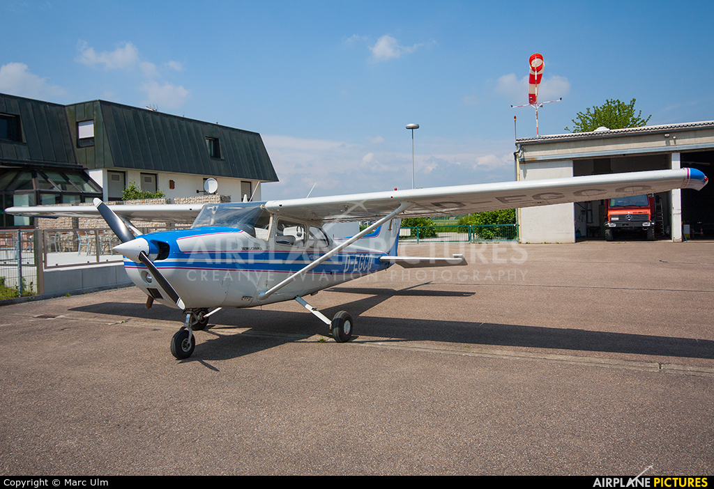 Private D-EGCQ aircraft at Straubing - Wallmuhle