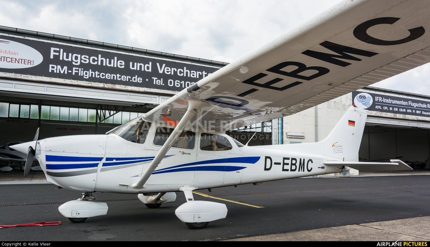 Private D-EBMC aircraft at Krefeld - Egelsberg