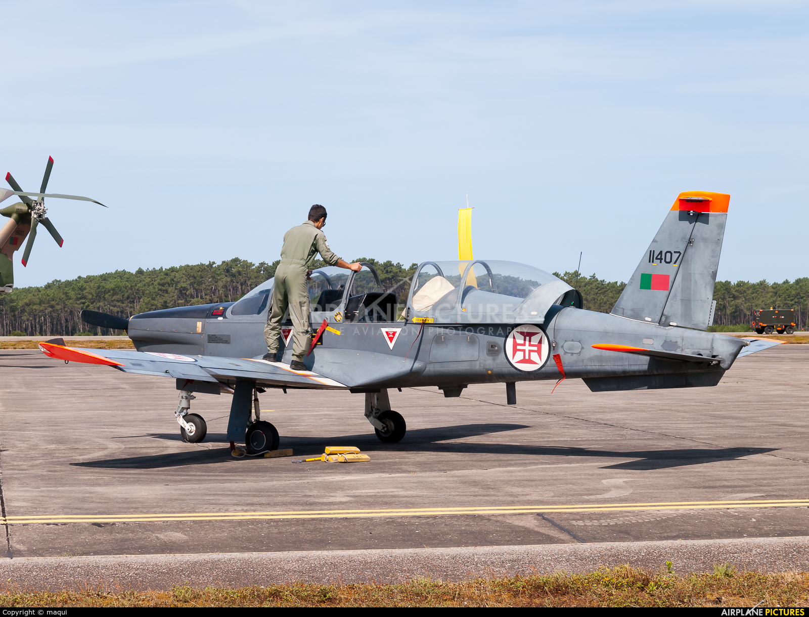 Portugal - Air Force 11407 aircraft at Ovar