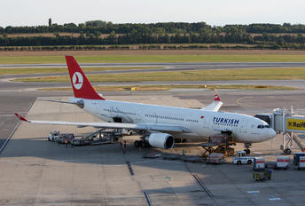 TC-JNF - Turkish Airlines Airbus A330-200