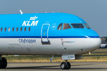PH-KZC - KLM Cityhopper Fokker 70