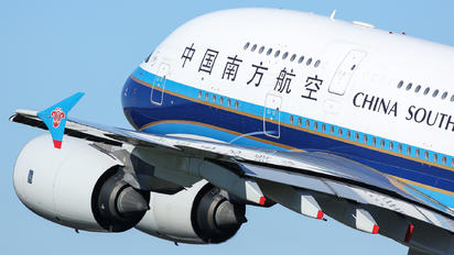 B-6136 - China Southern Airlines Airbus A380