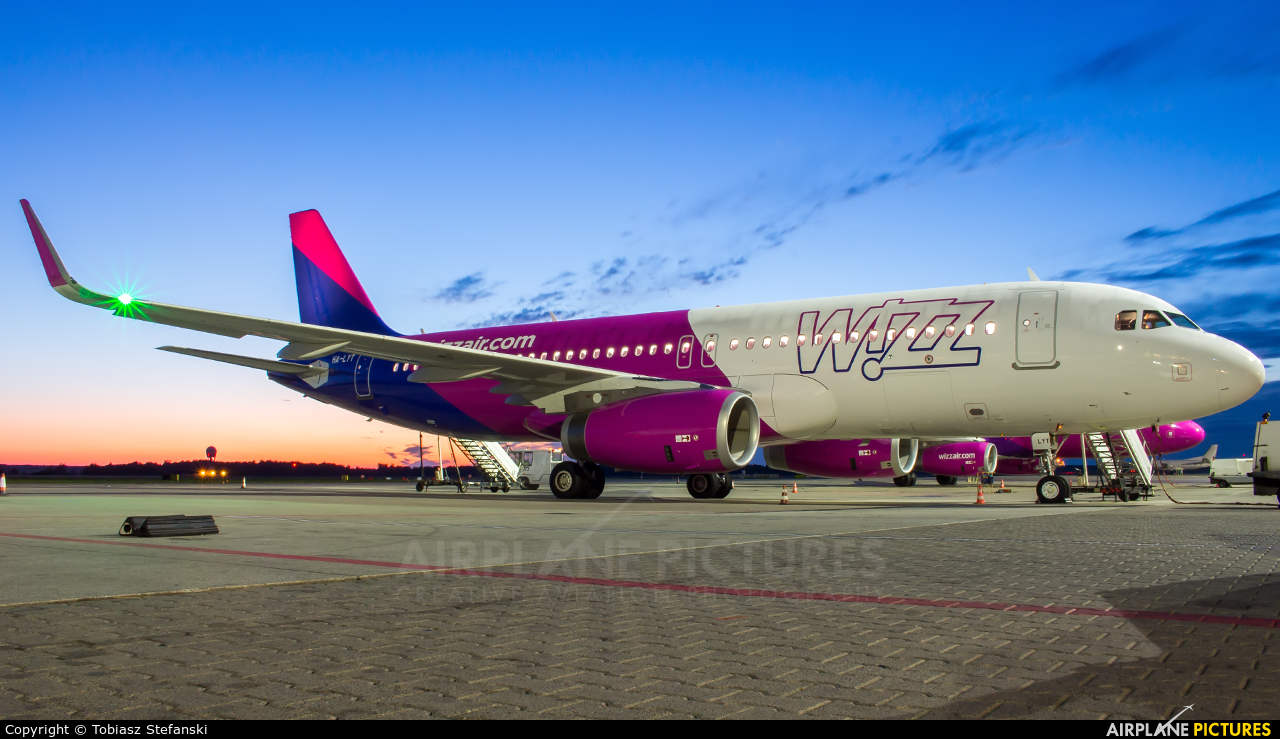 Wizz Air HA-LYT aircraft at Katowice - Pyrzowice