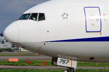 JA757A - ANA - All Nippon Airways Boeing 777-300