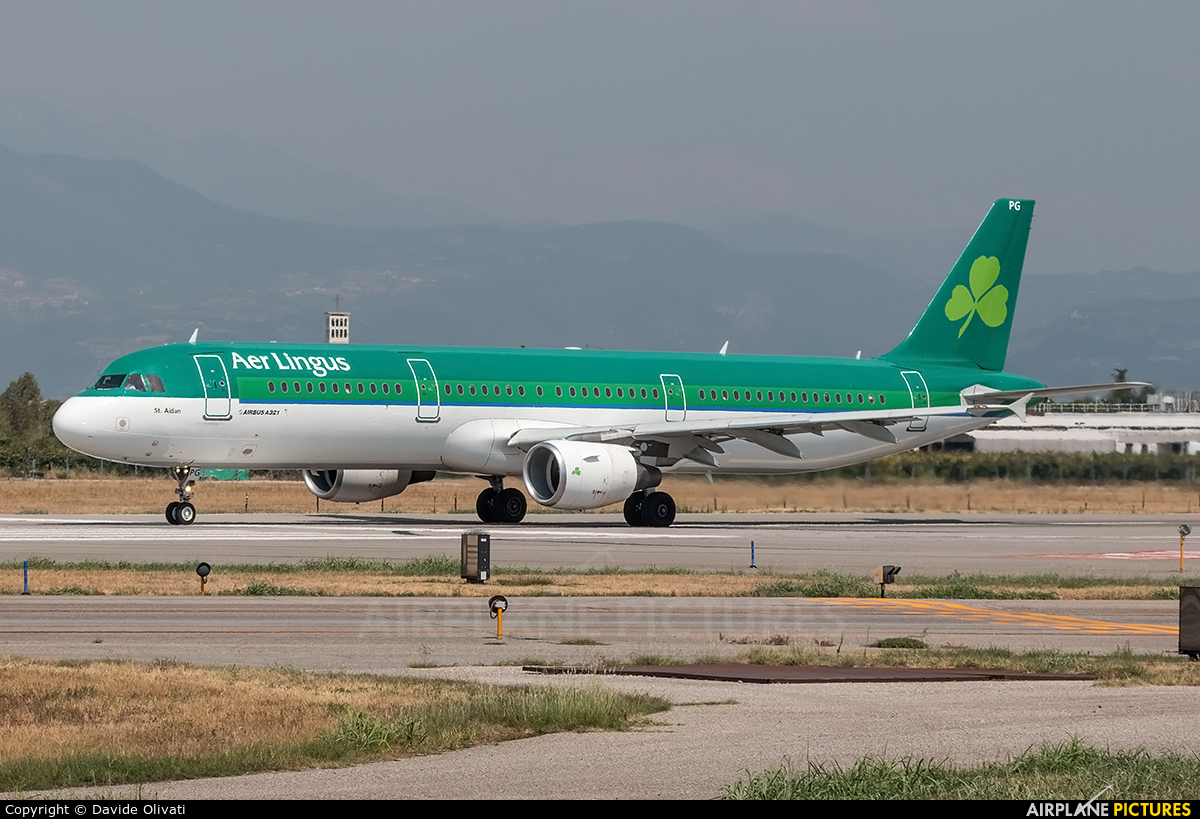 Aer Lingus EI-CPG aircraft at Verona - Villafranca