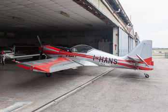 I-HANS - Private Zlín Aircraft Z-50 L, LX, M series