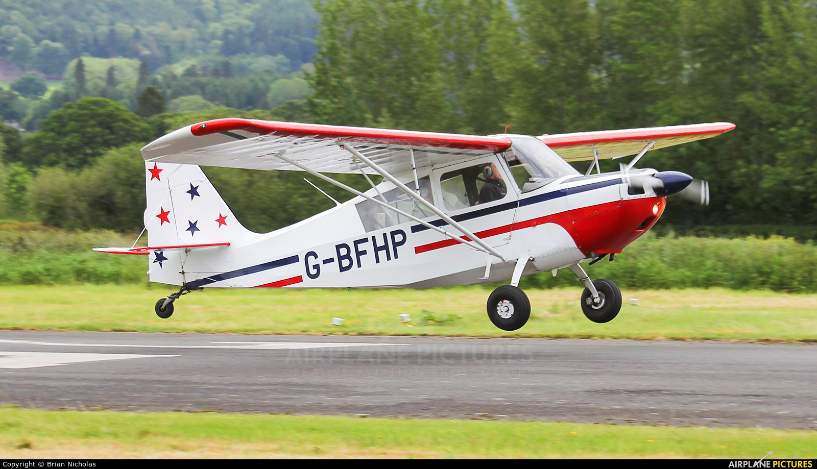 Private G-BFHP aircraft at Welshpool
