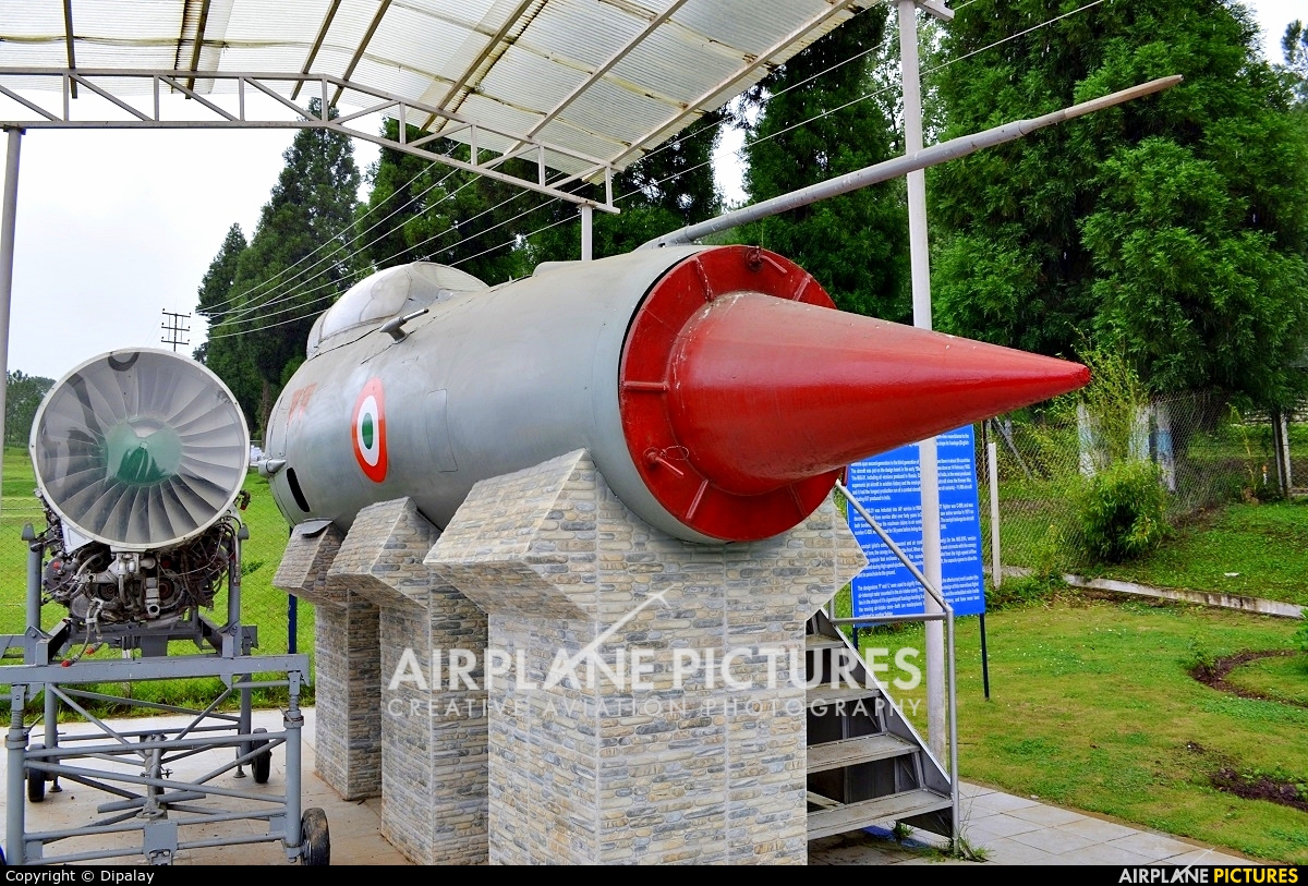 India - Air Force - aircraft at Off Airport - India