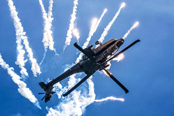 Q-17 - Netherlands - Air Force Boeing AH-64D Apache