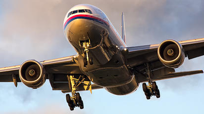 9M-MRQ - Malaysia Airlines Boeing 777-200ER