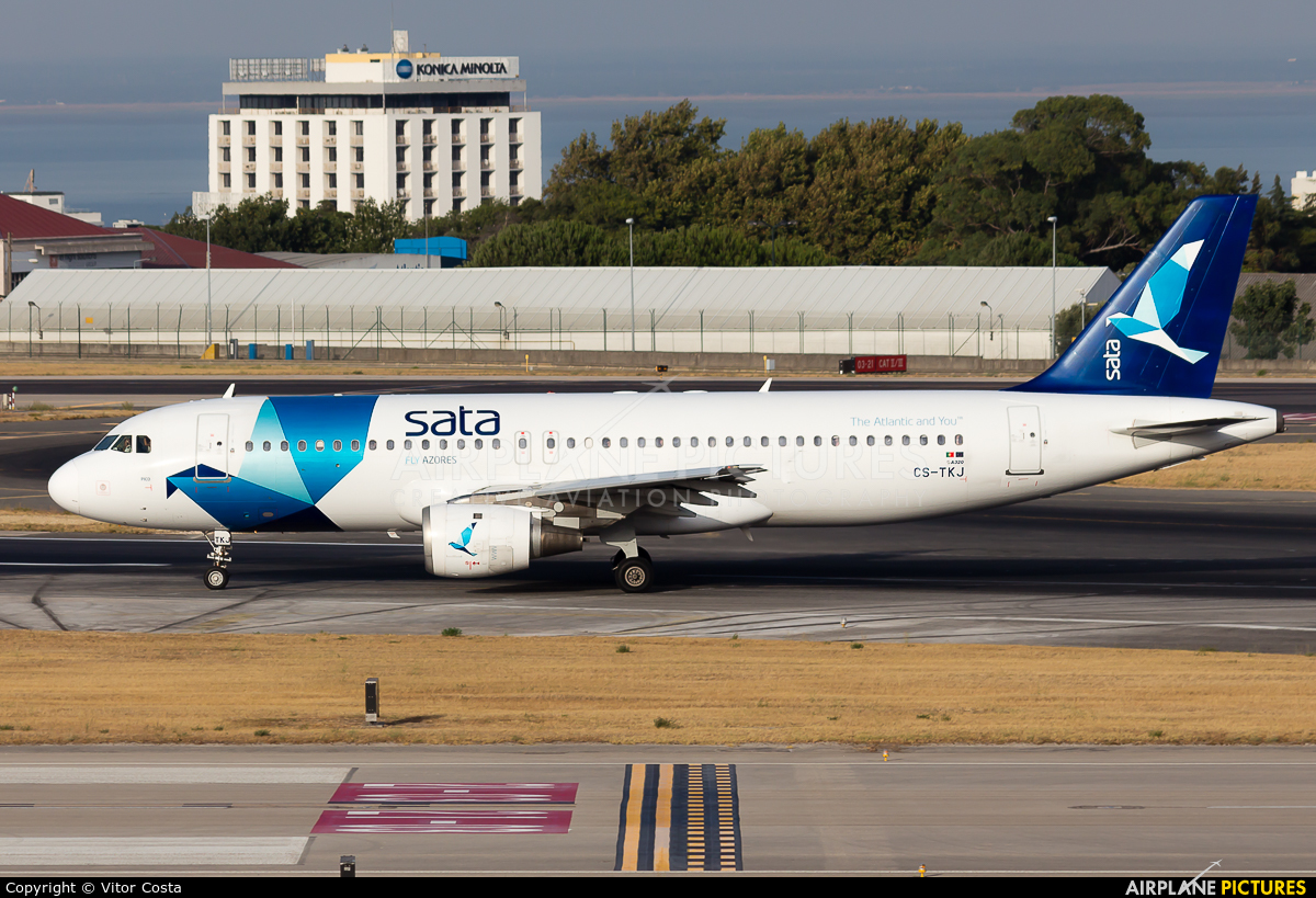 SATA International CS-TKJ aircraft at Lisbon