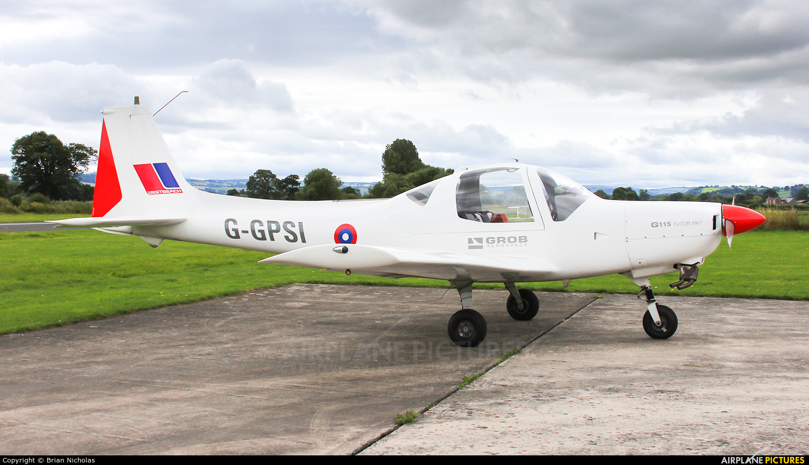 Private G-GPSI aircraft at Welshpool