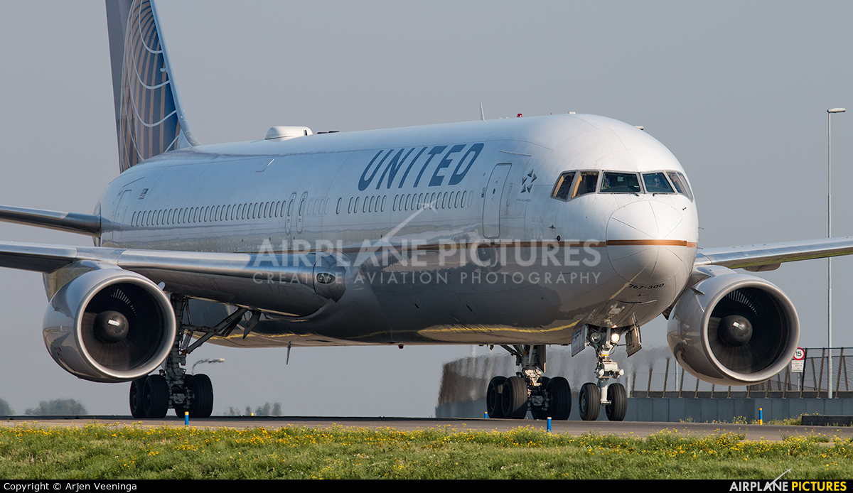 United Airlines N647UA aircraft at Amsterdam - Schiphol