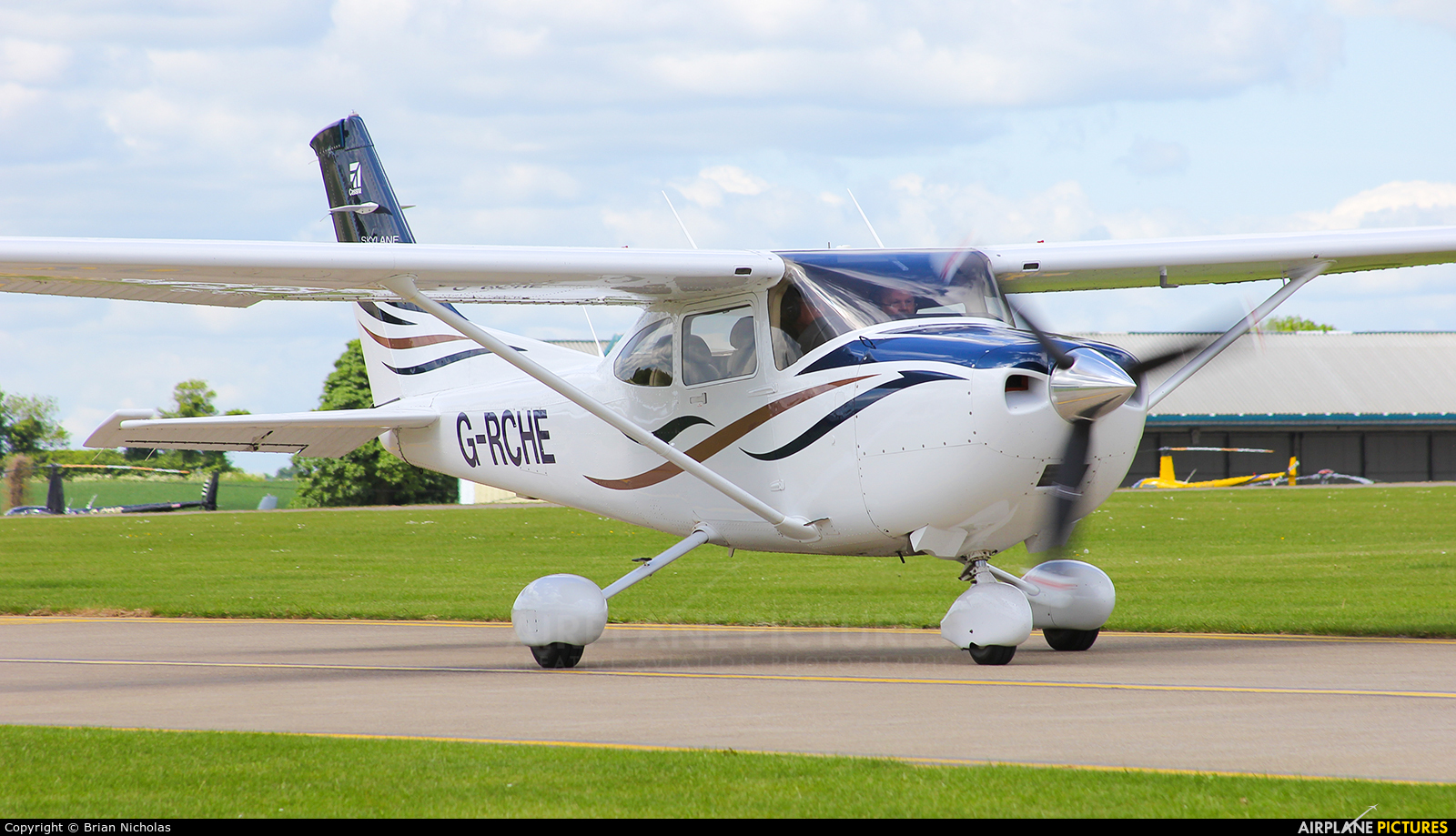 Private G-RCHE aircraft at Northampton / Sywell