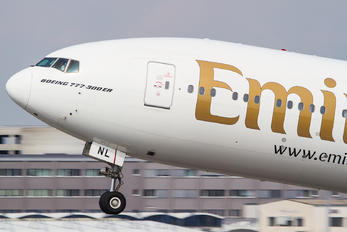 A6-ENL - Emirates Airlines Boeing 777-300ER