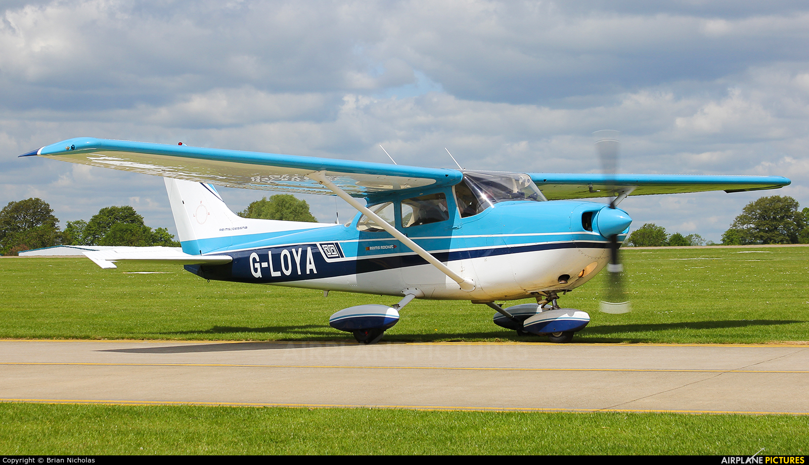 Private G-LOYA aircraft at Northampton / Sywell
