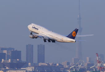 D-ABYP - Lufthansa Boeing 747-8