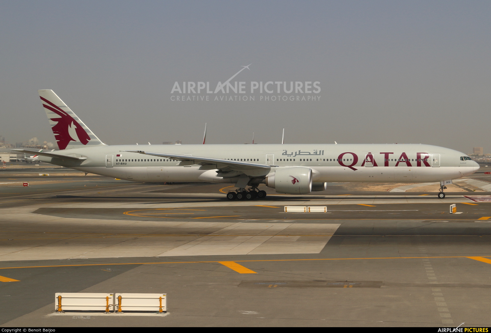 Qatar Airways A7-BAU aircraft at Dubai Intl