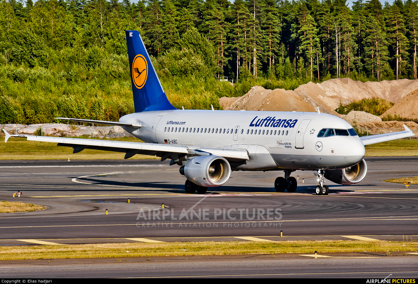 Lufthansa D-AIBC aircraft at Helsinki - Vantaa