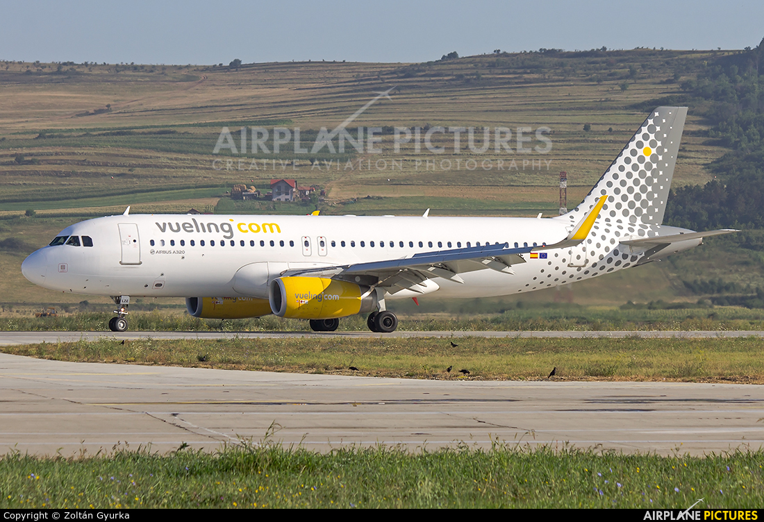 Vueling Airlines EC-LZE aircraft at Cluj Napoca - Someseni