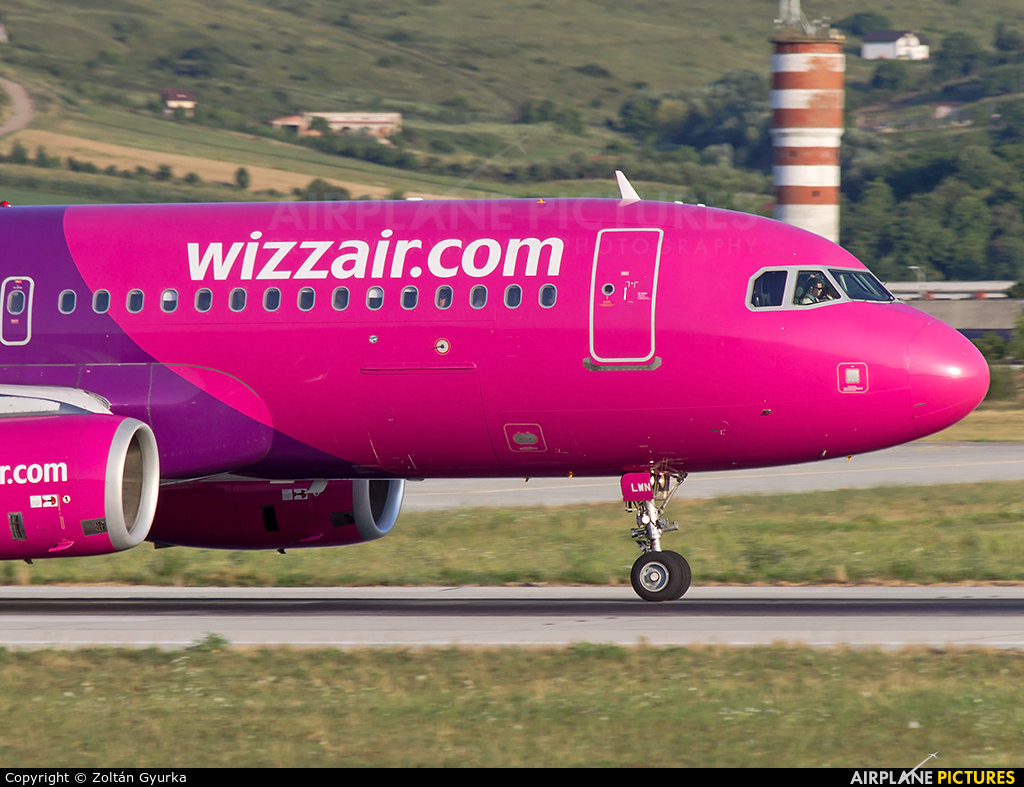Wizz Air HA-LWN aircraft at Cluj Napoca - Someseni