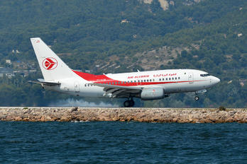 7T-VJS - Air Algerie Boeing 737-600