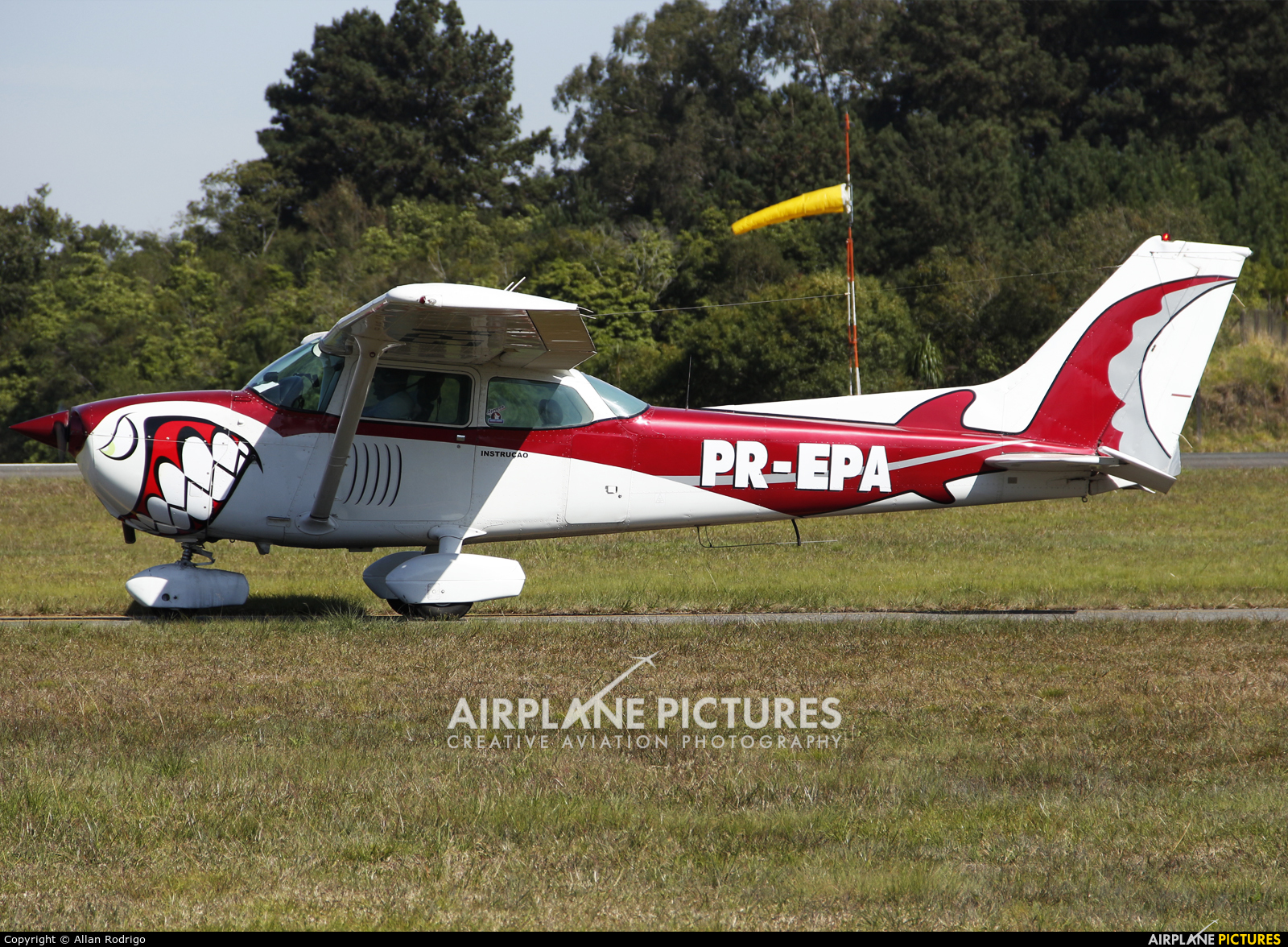 Private PR-EPA aircraft at Curitiba - Bacacheri