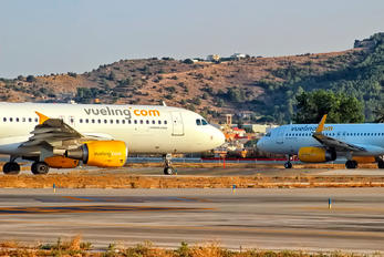 EC-MBD - Vueling Airlines Airbus A320
