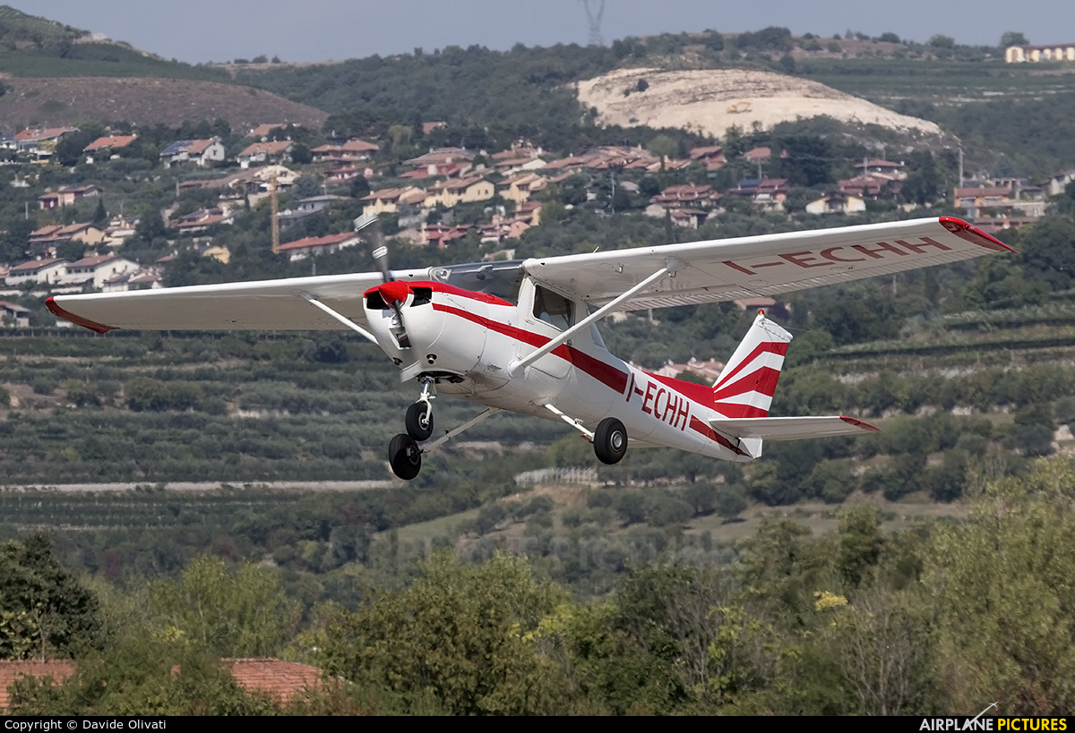 Private I-ECHH aircraft at Verona - Boscomantico