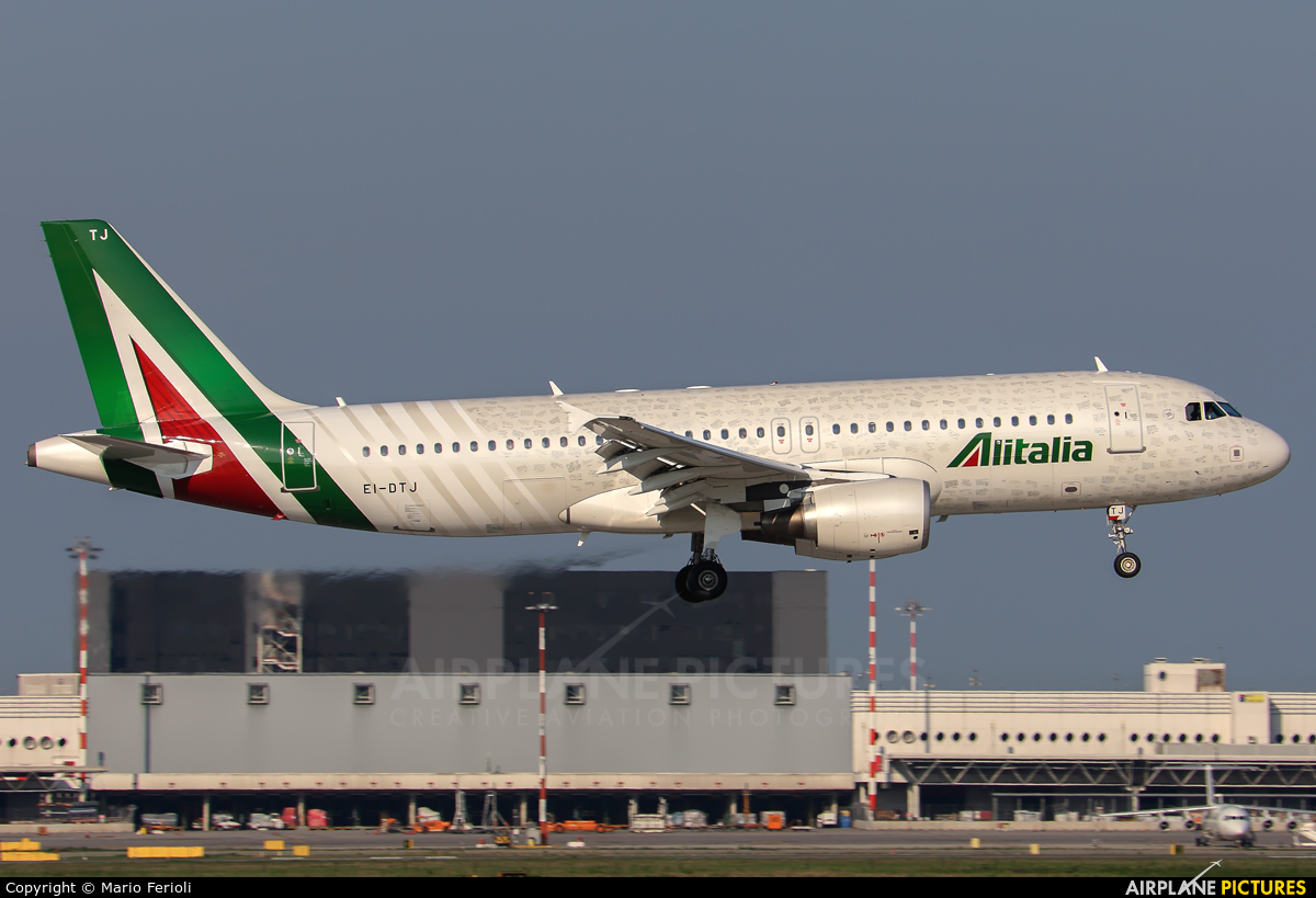 Alitalia EI-DTJ aircraft at Milan - Malpensa