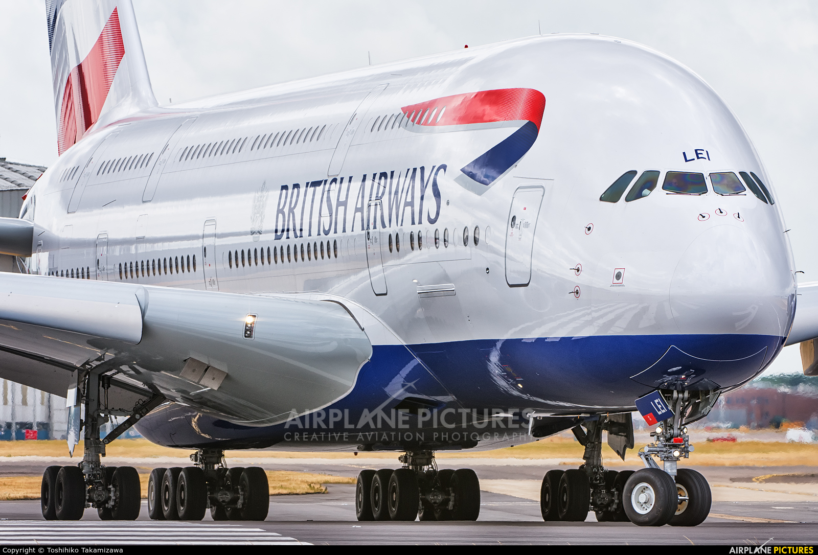 British Airways G-XLEI aircraft at London - Heathrow