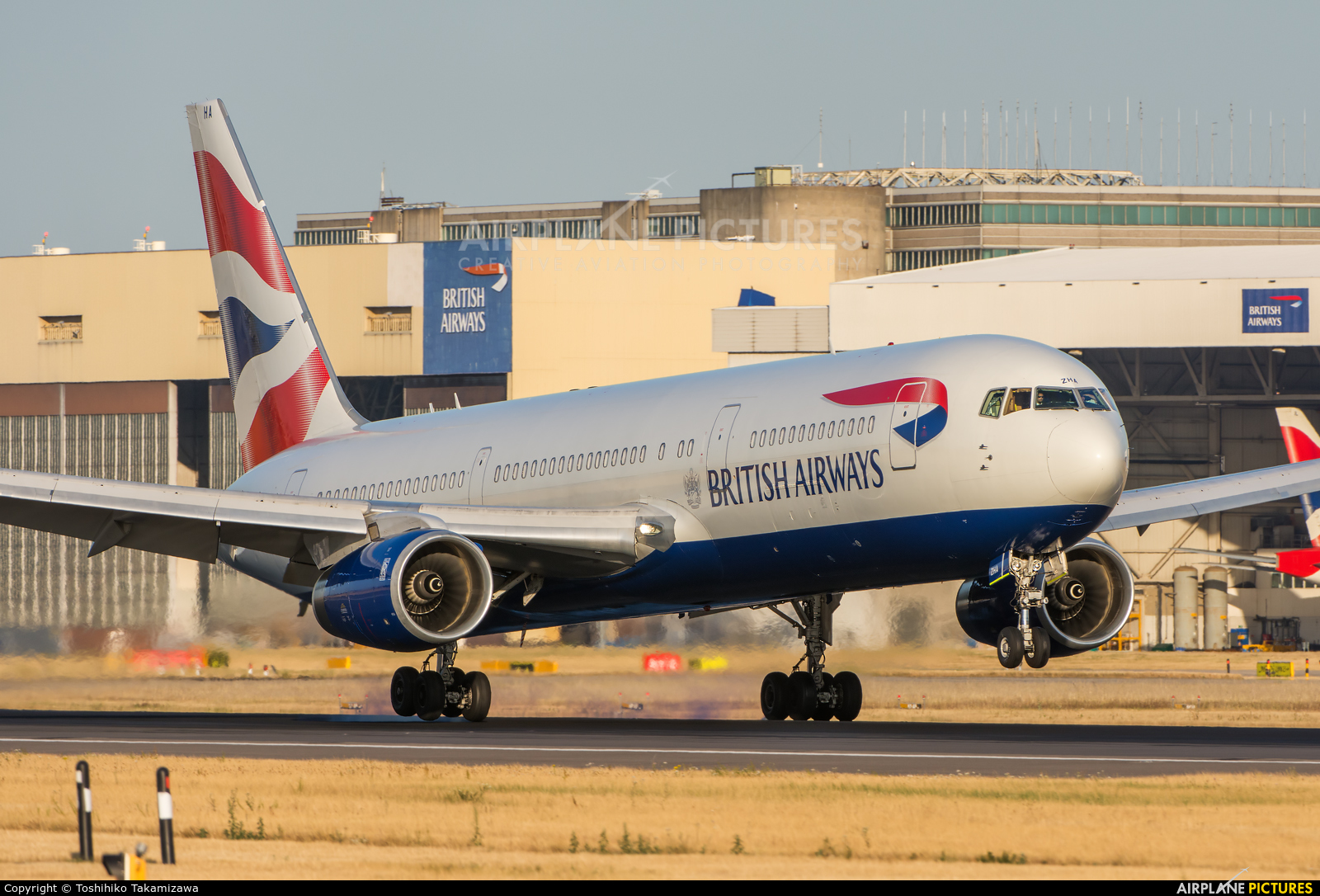 British Airways G-BZHA aircraft at London - Heathrow
